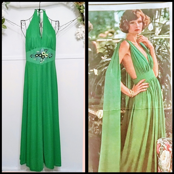 American Vintage :: 70's Queens Way to Fashion Green Halter Embroidered Dress - Picture 1 of 13